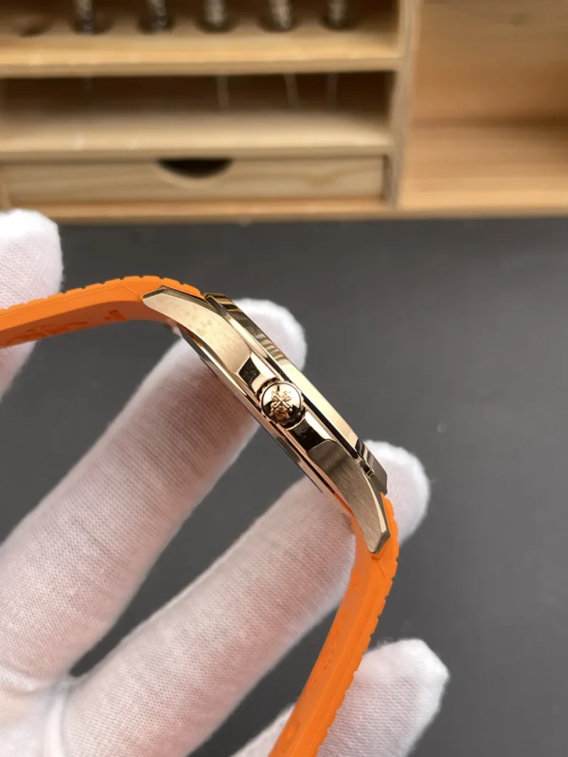 Patek Philippe Aquanaut 5167 Rose Gold 40mm