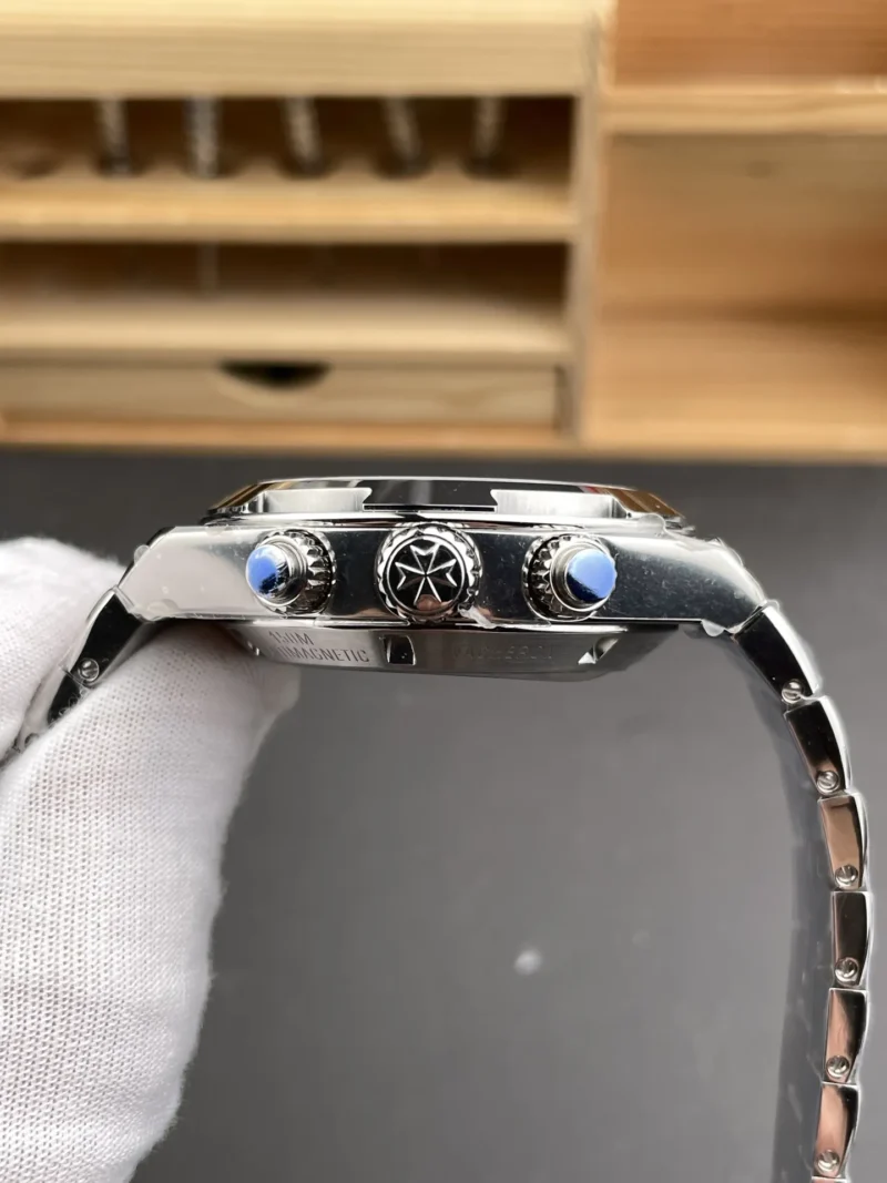 Vacheron Constantin Overseas 5500 Panda 42mm