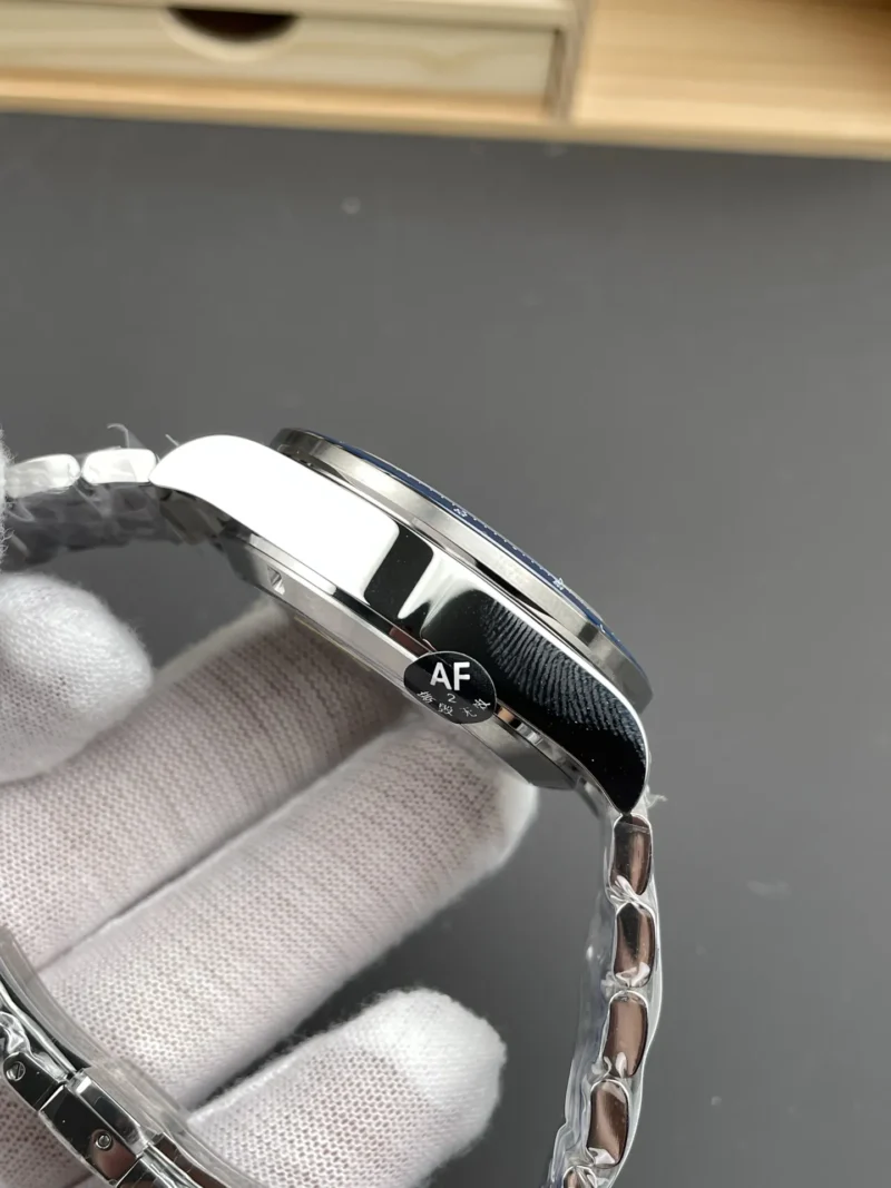 Longines Conquest Panda 42mm