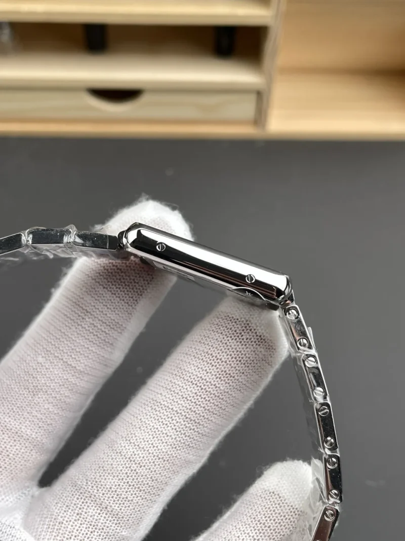 Cartier Tank Diamond Bezel 31x24.4mm