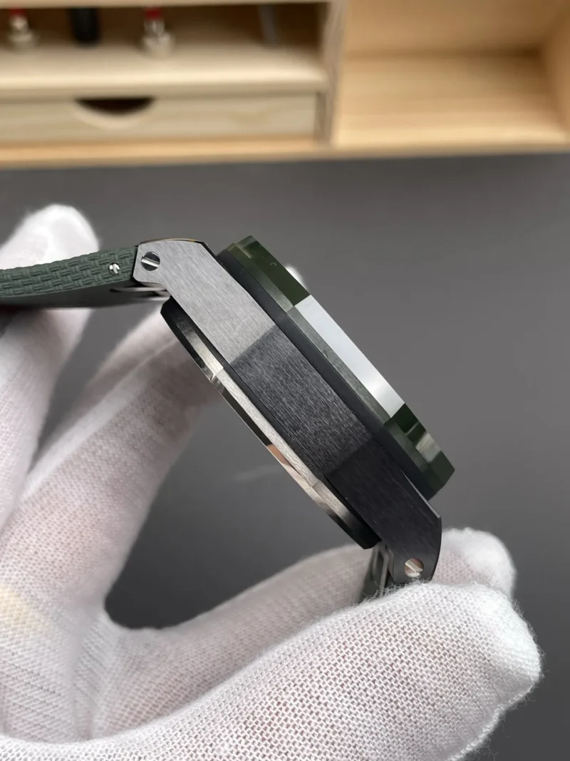 AP Royal Oak 26405 Smoked Green 44mm