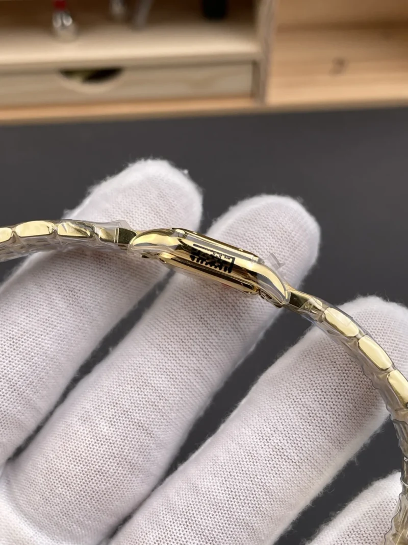Cartier Panthere White Dial 19x25mm
