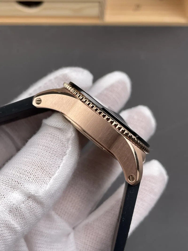 Cartier Calibre Rose Gold 42mm