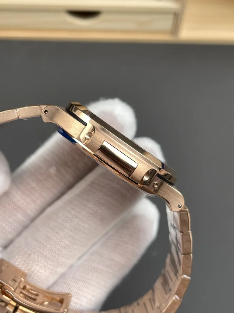 Patek Philippe Nautilus 5712 Rose Gold 40mm