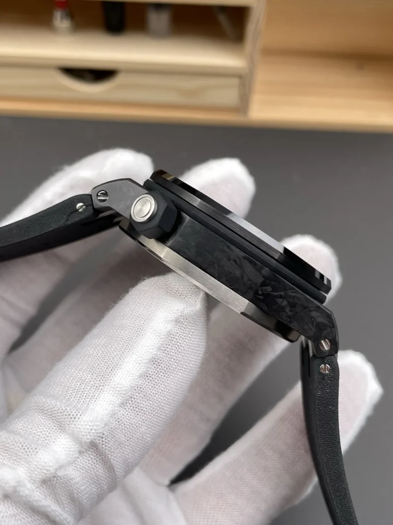AP Royal Oak Offshore Carbon Fiber 42mm