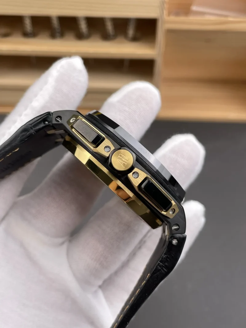 AP Royal Oak Black 44mm