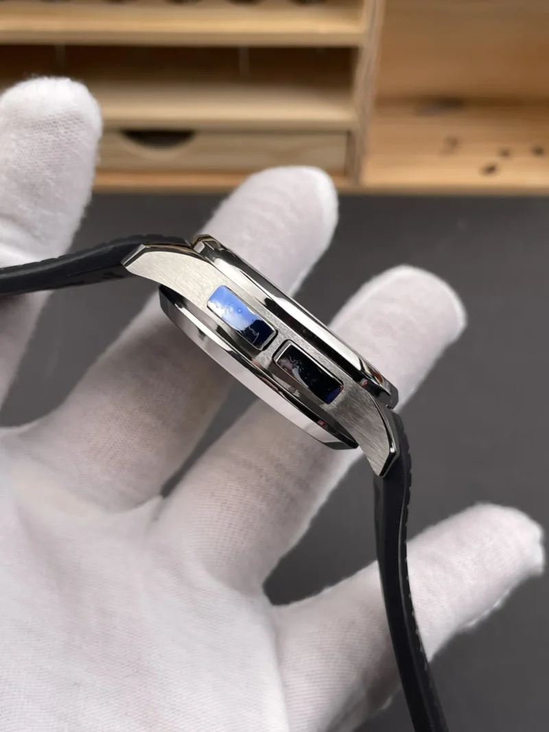 Patek Philippe Aquanaut Black Dial 40.8mm