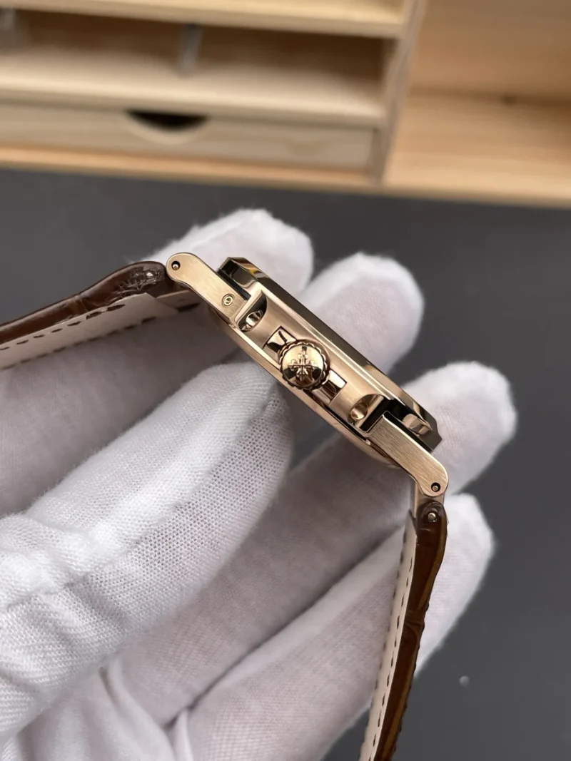 Patek Philippe Nautilus Rose Gold 40mm