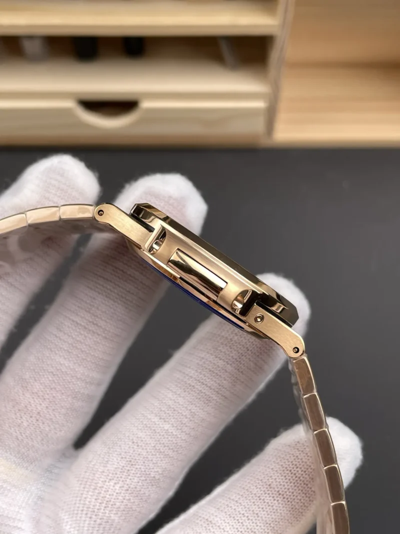 Patek Philippe Nautilus Rose Gold 40mm