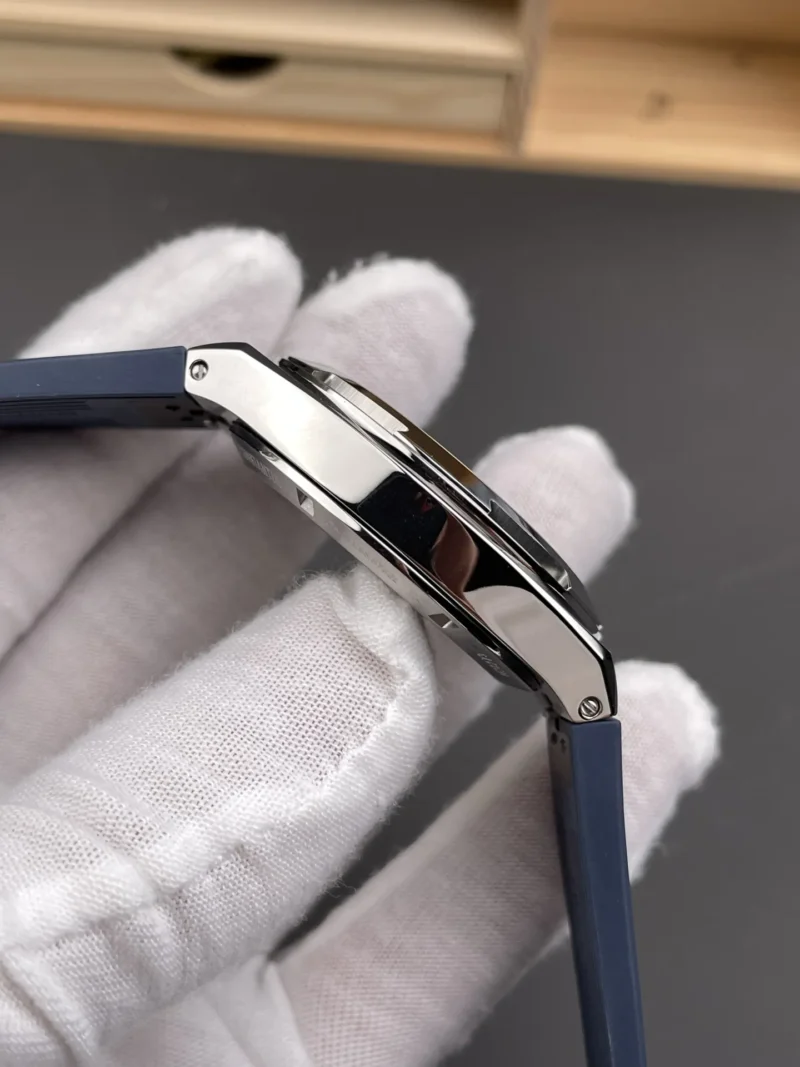 Vacheron Constantin Overseas Blue Dial 41mm