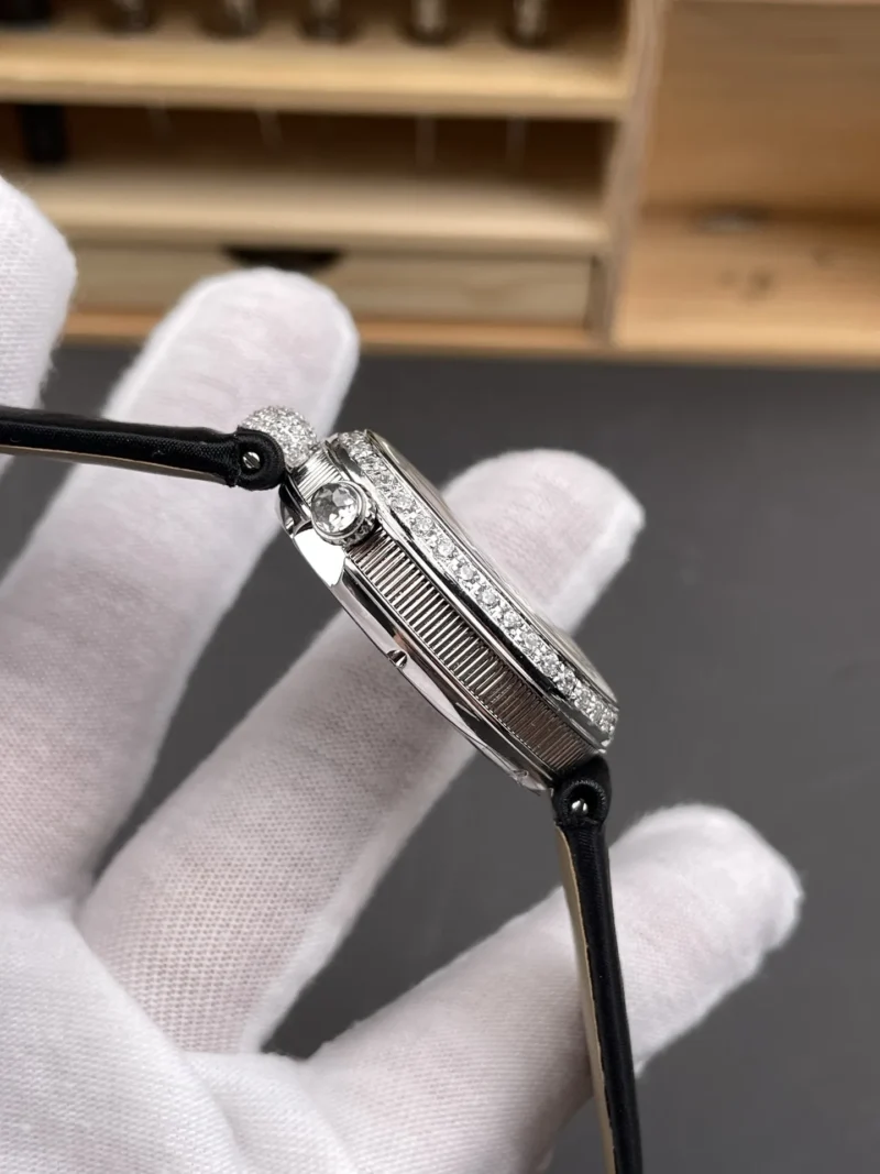 Breguet Reine de Naples Diamond Bezel 33x25mm