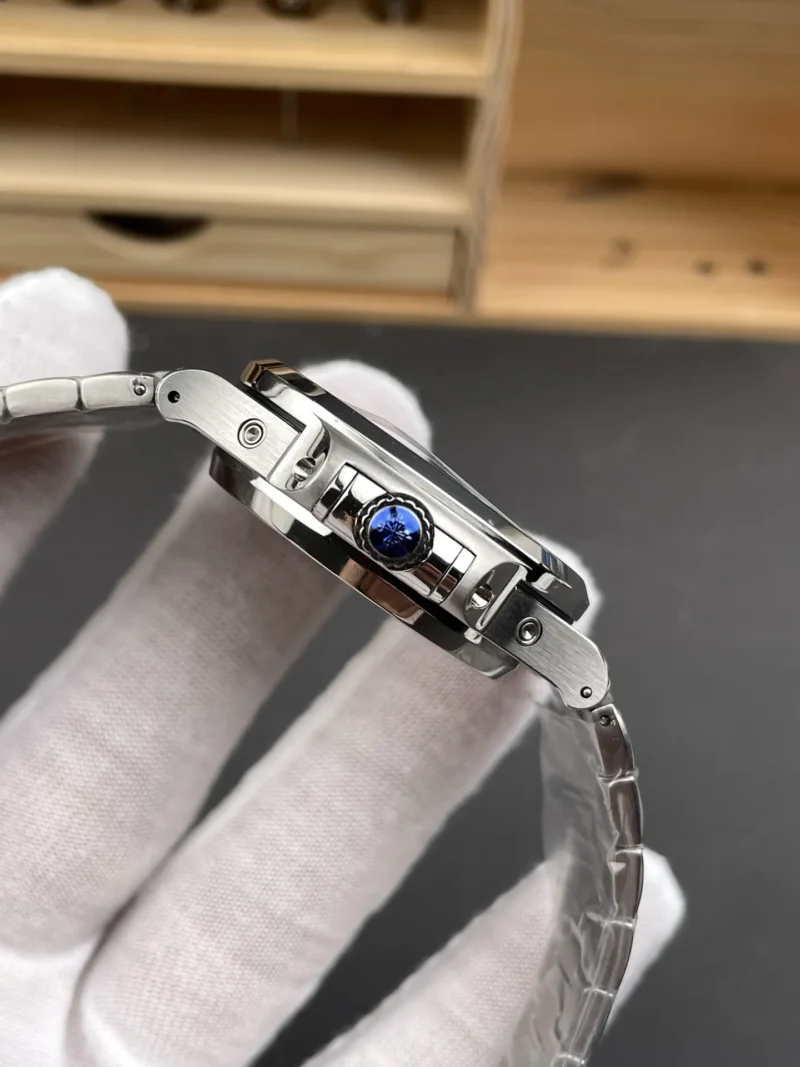 Patek Philippe Nautilus 5740 Blue Dial 40mm