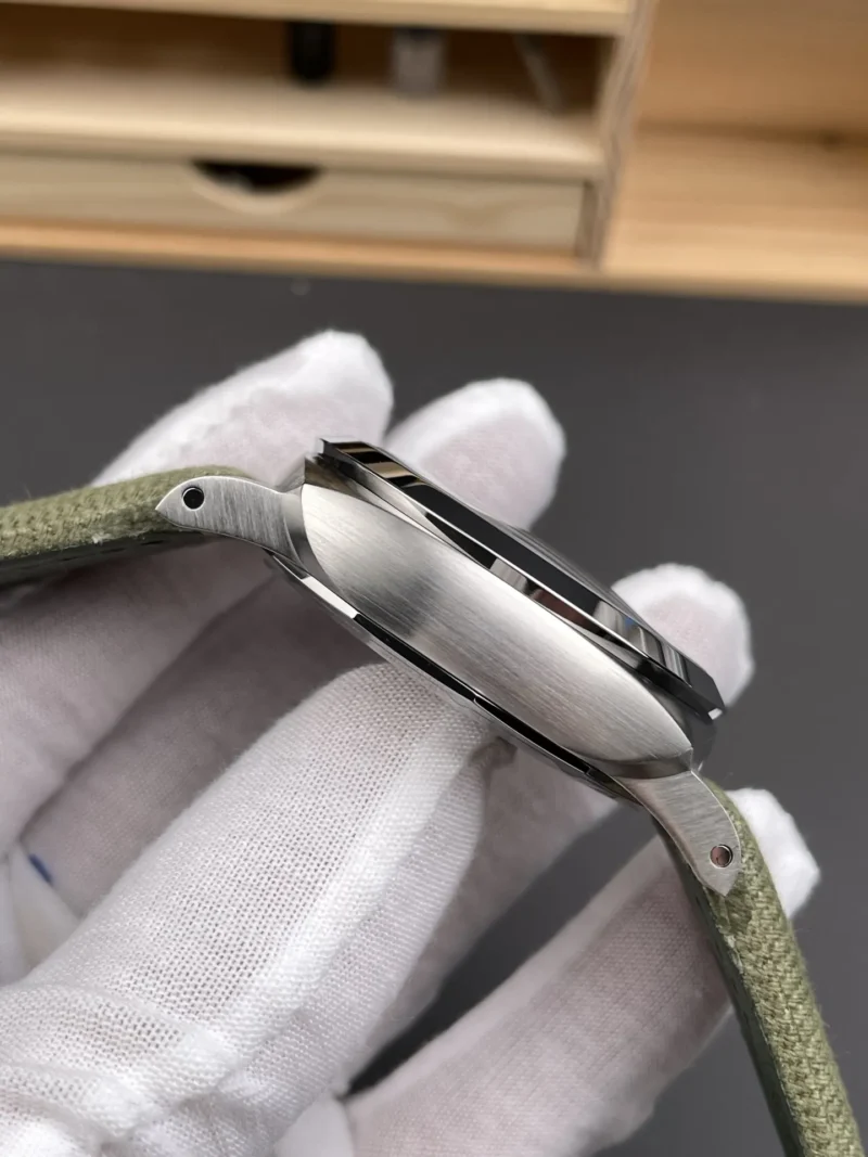 Panerai Luminor PAM1356 Green Dial 44mm