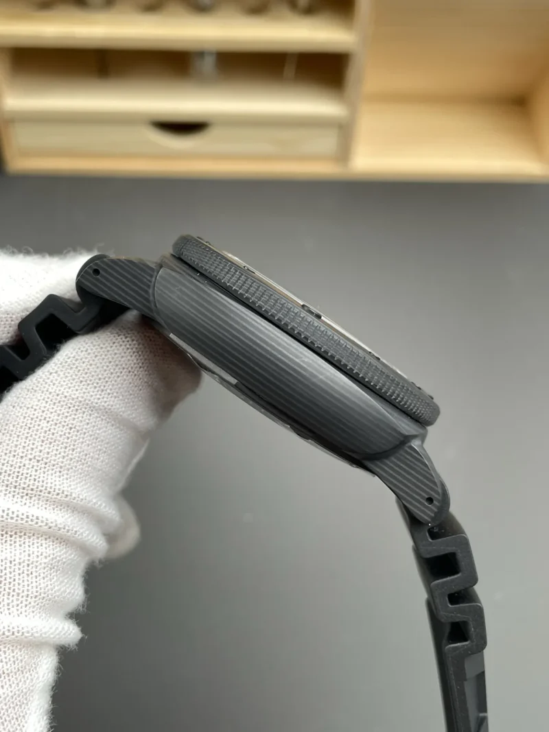 Panerai Luminor PAM1616 Carbon Fiber 47mm