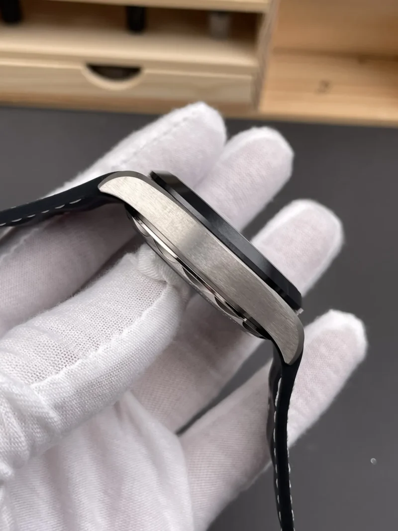 Omega Seamaster Titanium 43mm