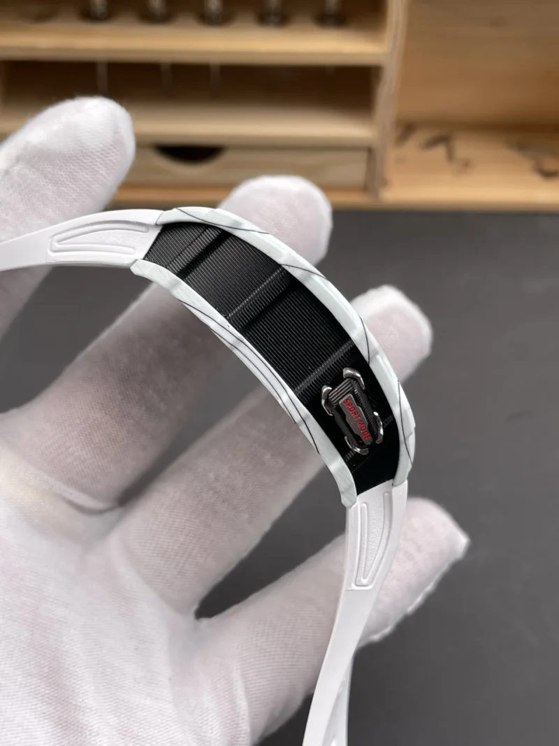 Richard Mille RM35-03 RMAL2 Carbon Fiber 50x43.2mm
