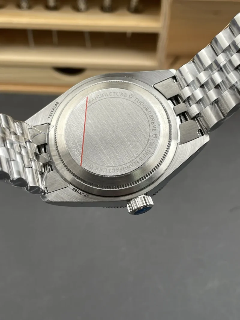 Tudor Black Bay Red 39mm