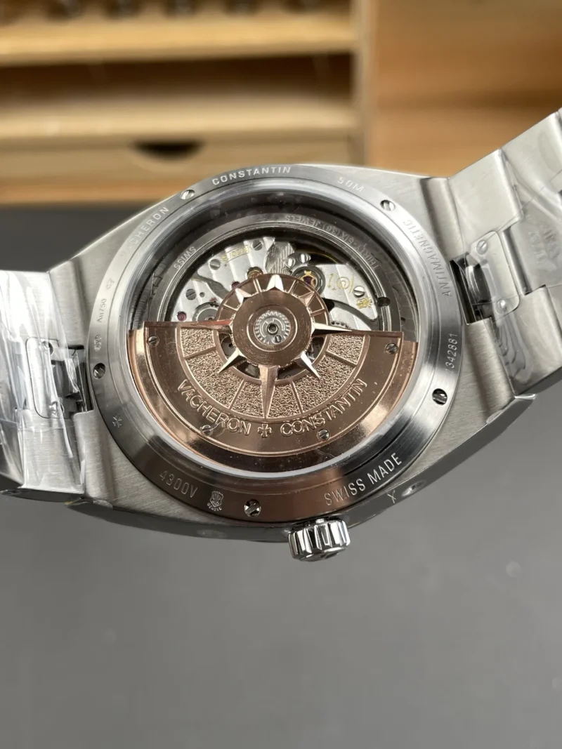 Vacheron Constantin Overseas 4300 Red Dial 41.5mm
