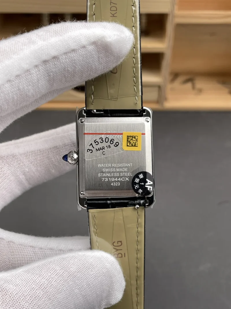 Cartier Tank White Dial 33.7x25.5mm