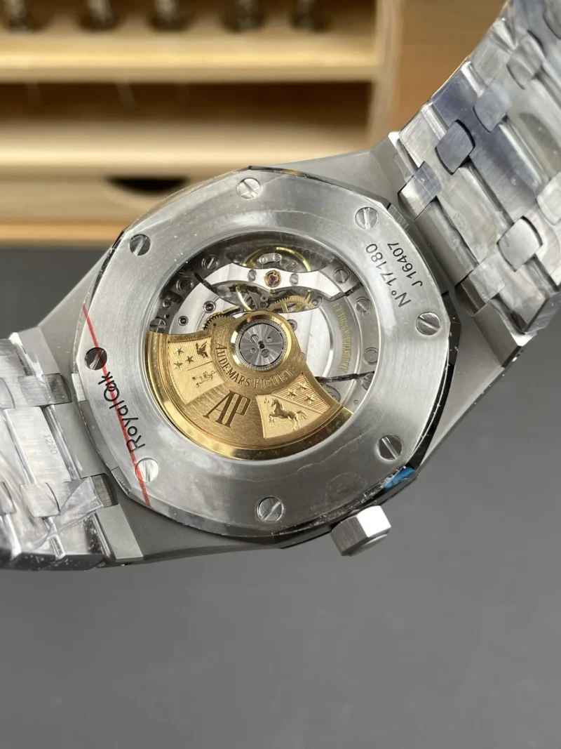 AP Royal Oak 15400 White Dial 41mm