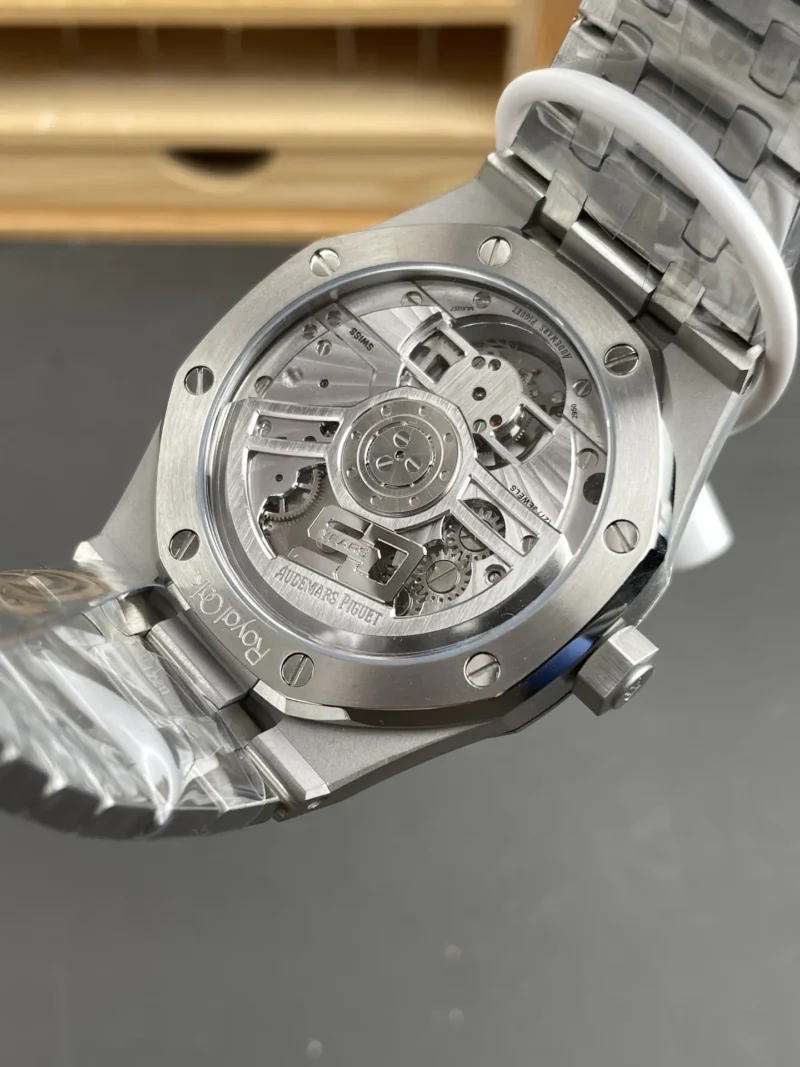 AP Royal Oak 26730 Baguette Diamond 41mm