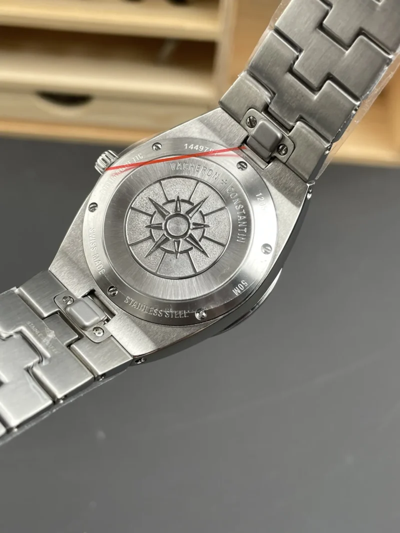 Vacheron Constantin Overseas 1205 V Diamond Bezel 33mm