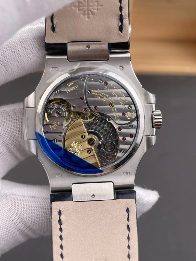 Patek Philippe Nautilus 5724 Baguette Diamond 40mm