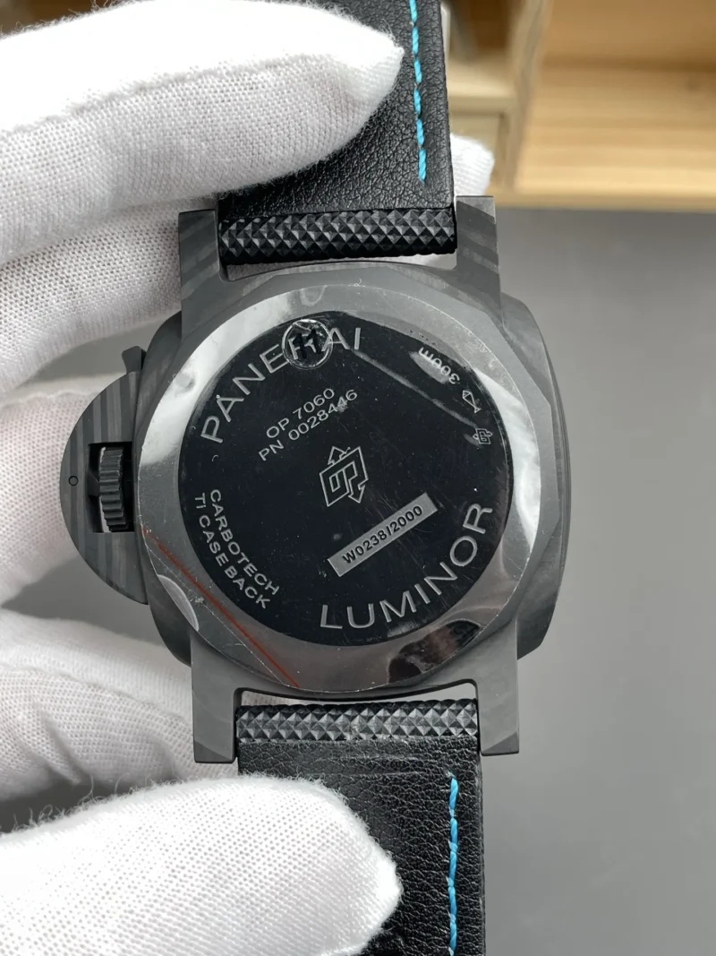 Panerai Luminor PAM1661 Carbon Fiber 44mm