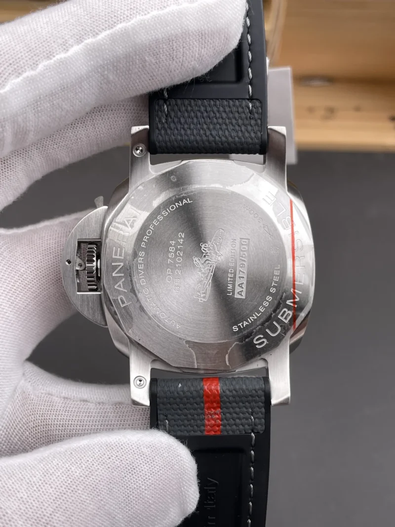 Panerai Luminor PAM1579 White 42mm