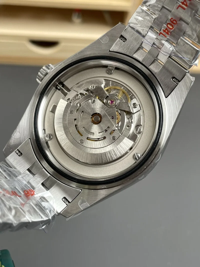 Rolex Sky-Dweller Green 42mm