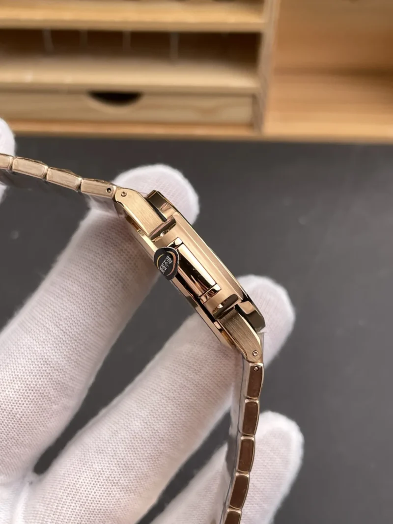 Patek Philippe Nautilus 7118 Rose Gold 35.2mm