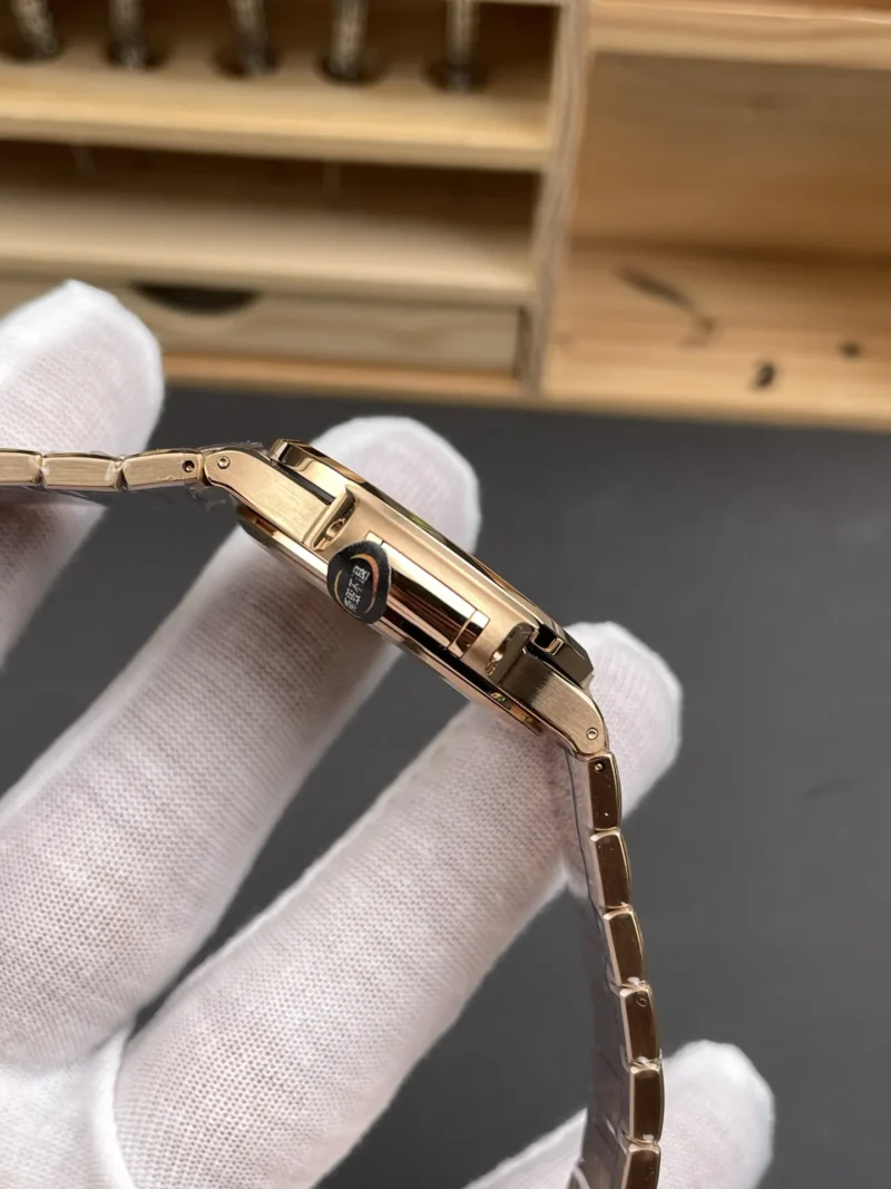 Patek Philippe Nautilus 7118 Rose Gold 35.2mm