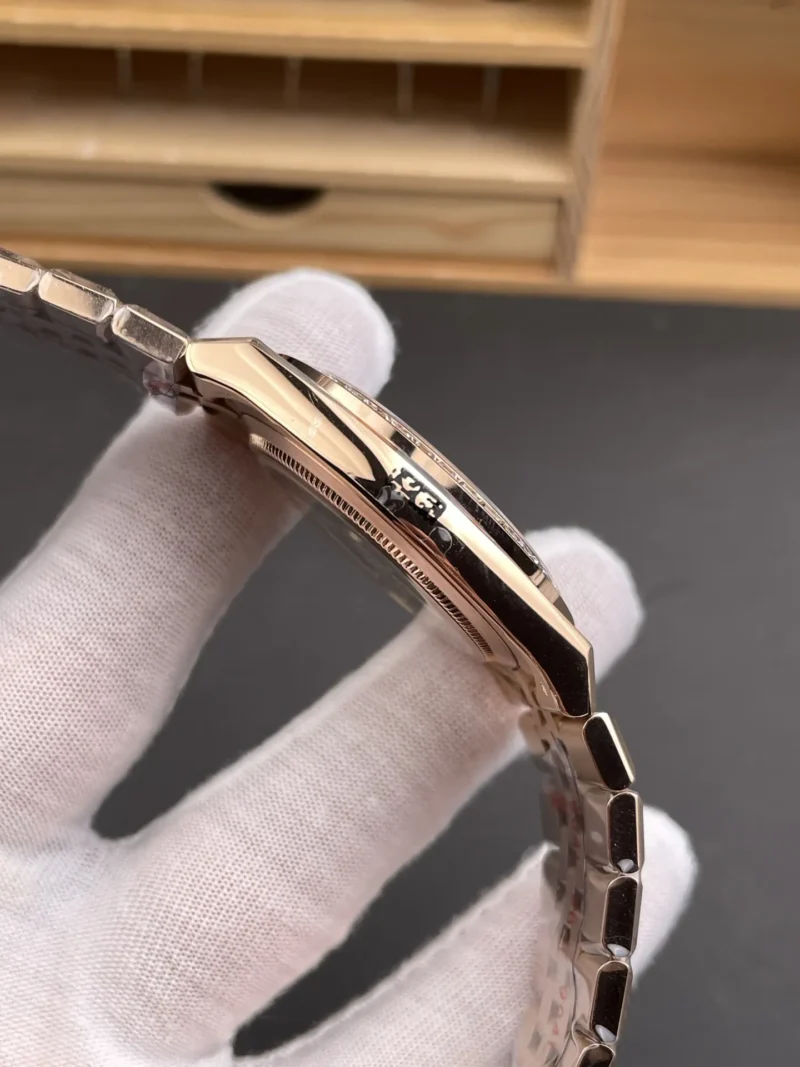 Rolex Sky-Dweller Rose Gold 40mm