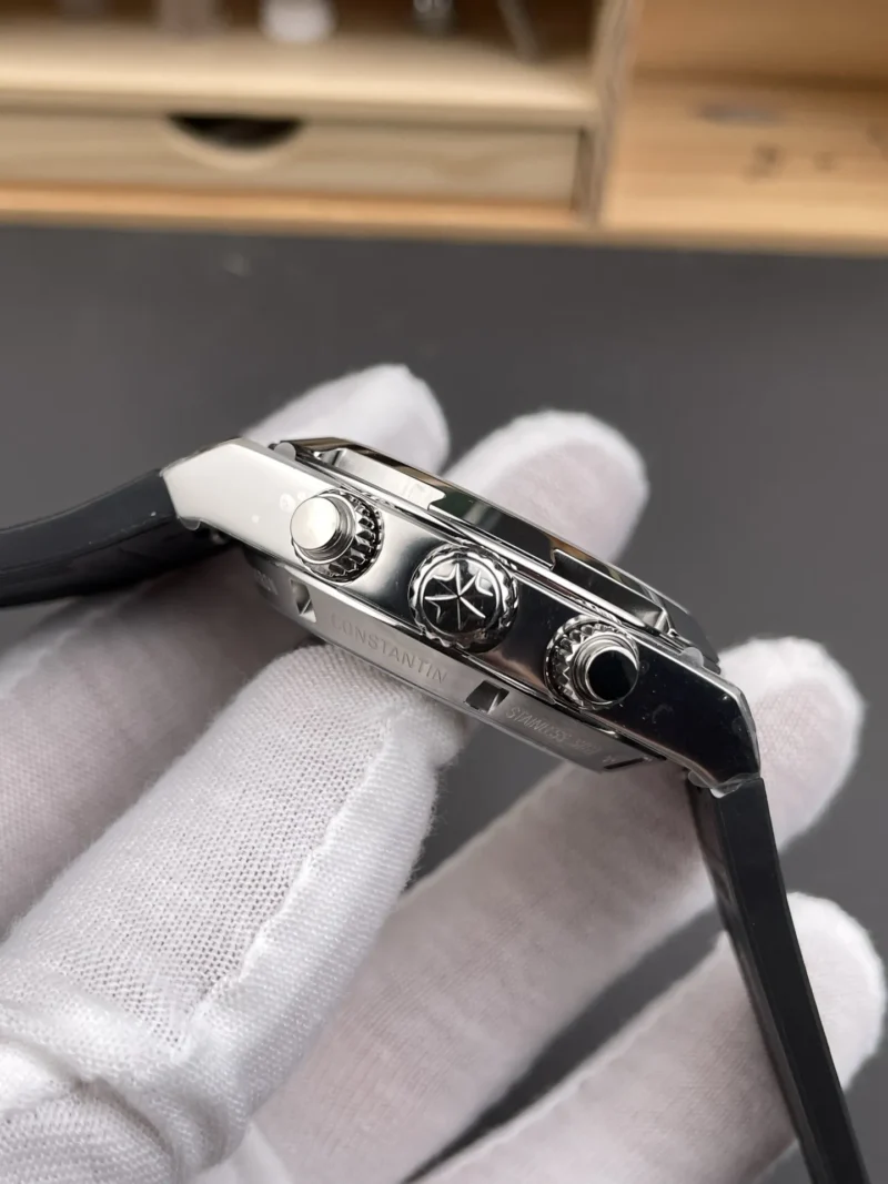 Vacheron Constantin Overseas 5500 Panda 42mm