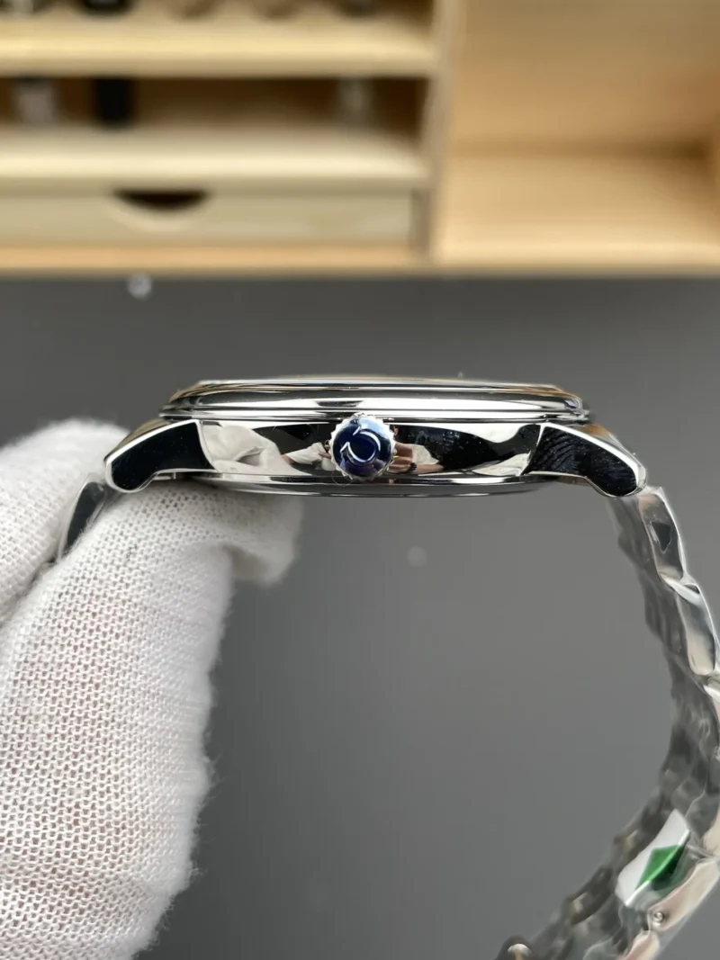 Omega De Ville Black hand 39.5mm