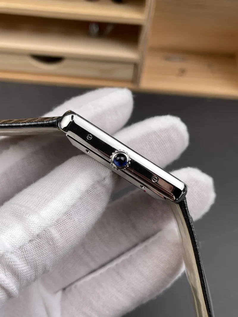 Cartier Tank Classic 31x40.85mm