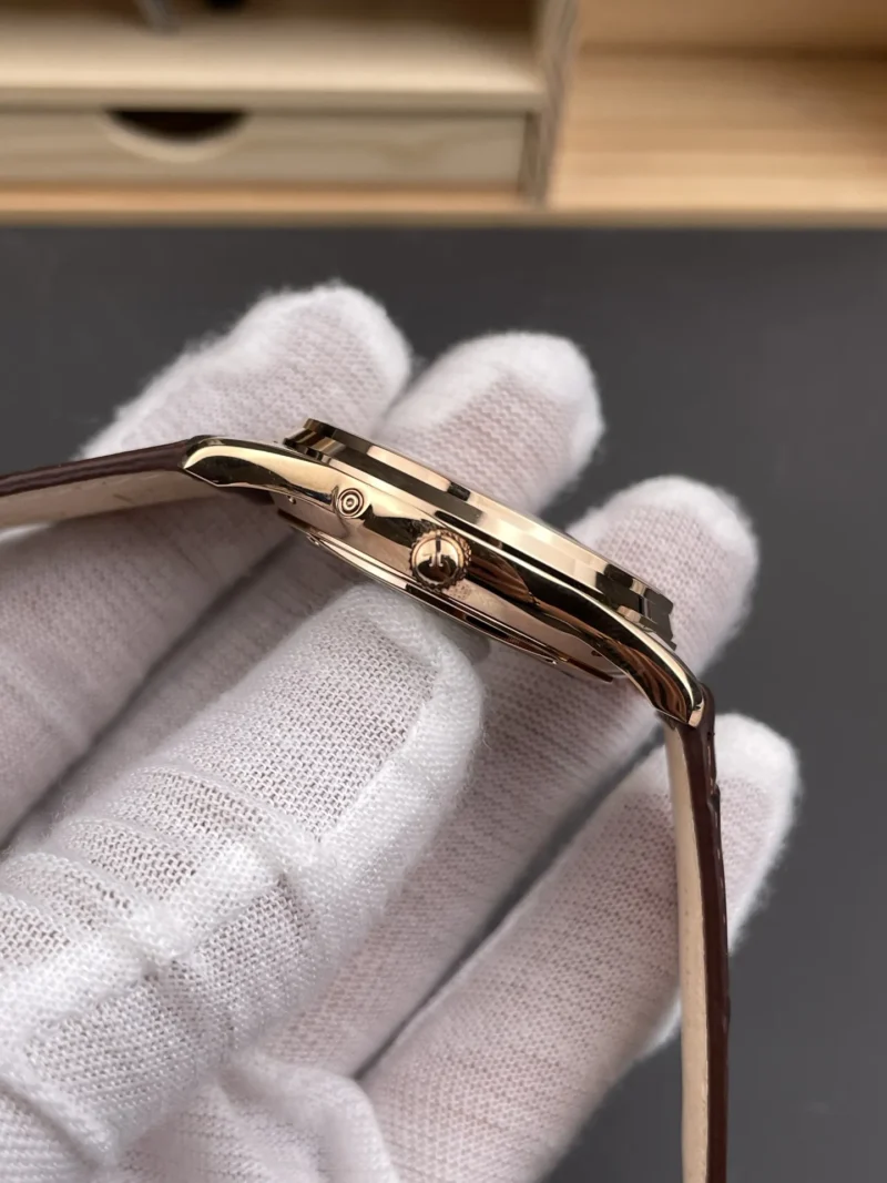 Jaeger-Le Coultre Master Rose Gold 39mm