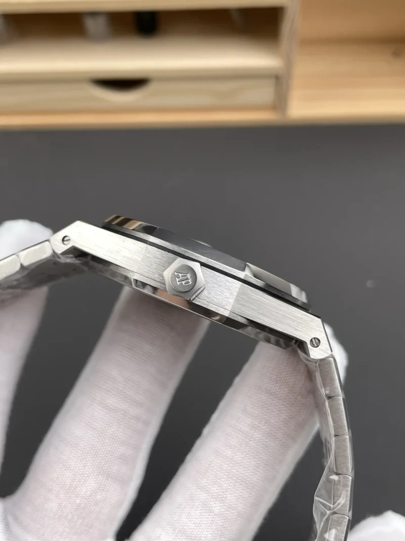 AP Royal Oak 26522 Grey Dial 40mm