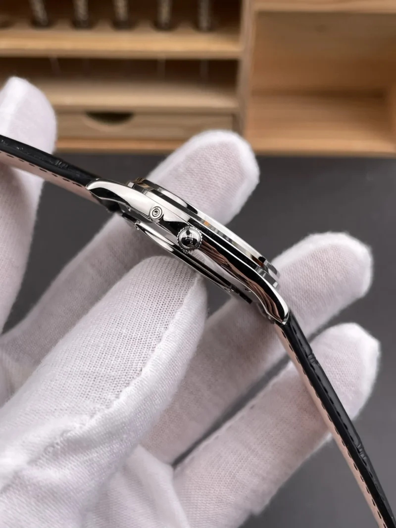 Jaeger-Le Coultre Master Silver Dial 39mm