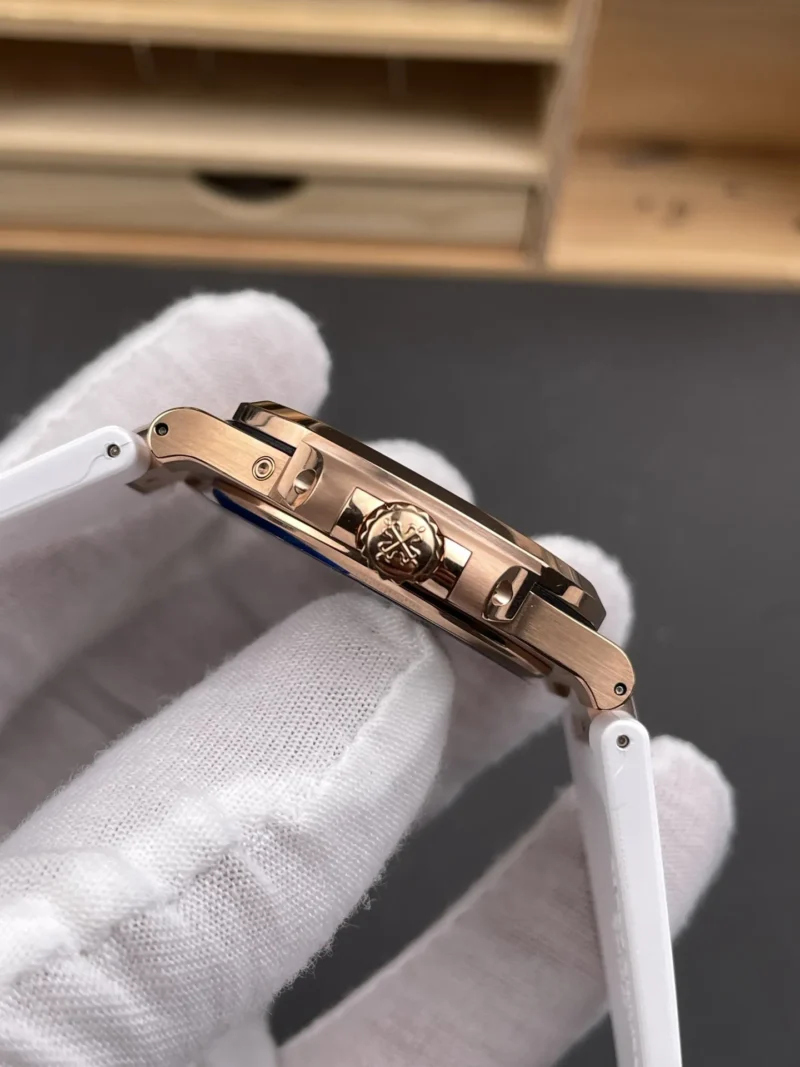 Patek Philippe Nautilus 5712 Rose Gold 40mm