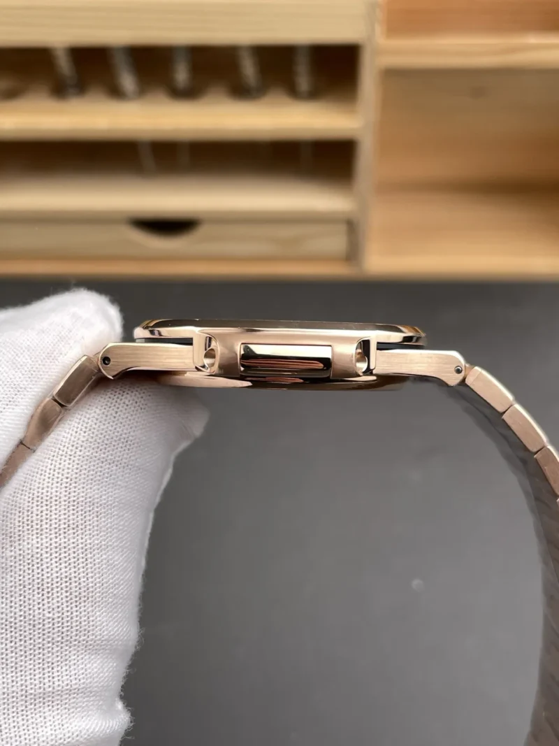 Patek Philippe Nautilus 5711 Rose Gold 40mm