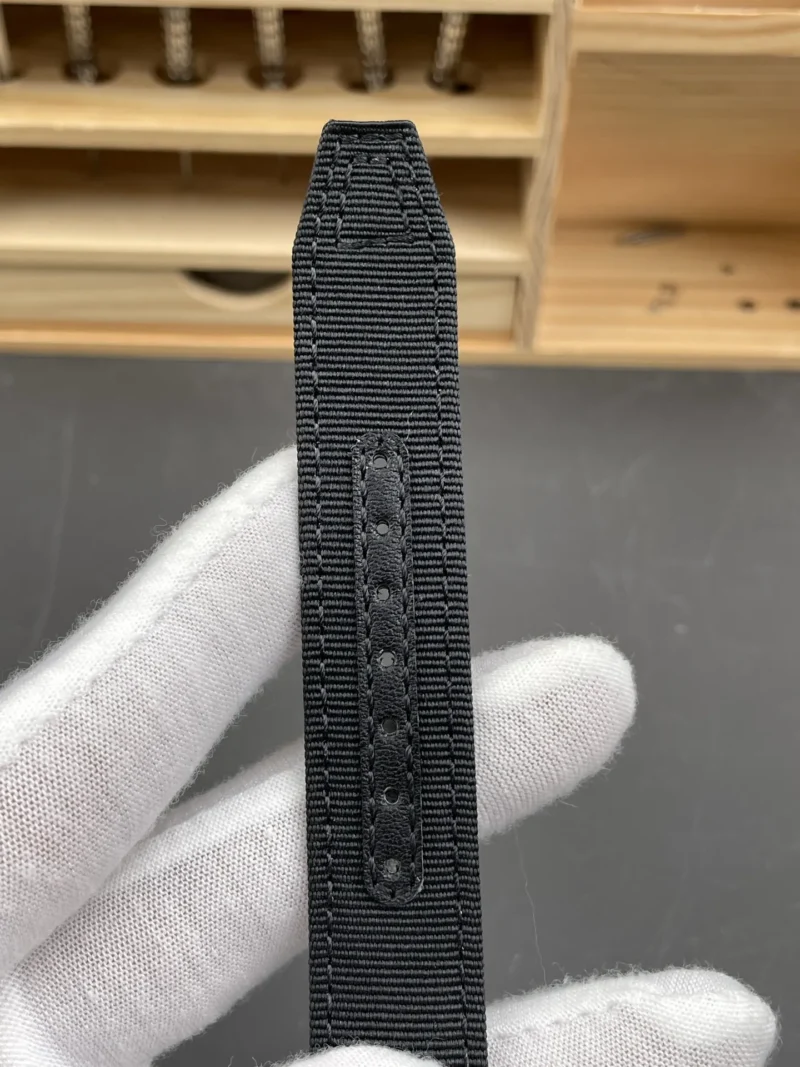 IWC Pilot IW329801titanium Black dial 43.8mm