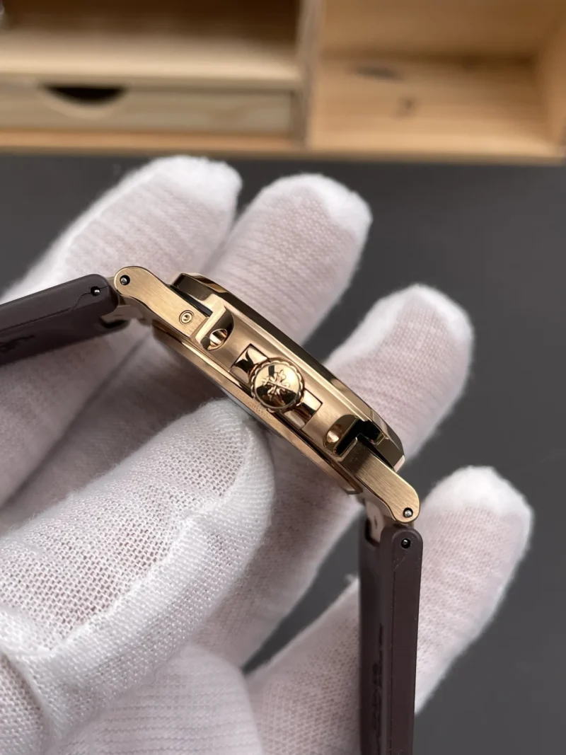Patek Philippe Nautilus Rose Gold 40mm