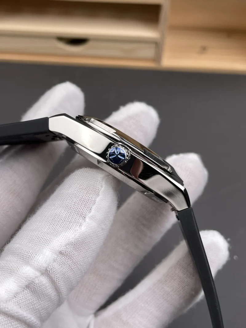 Vacheron Constantin Overseas Black Dial 41mm