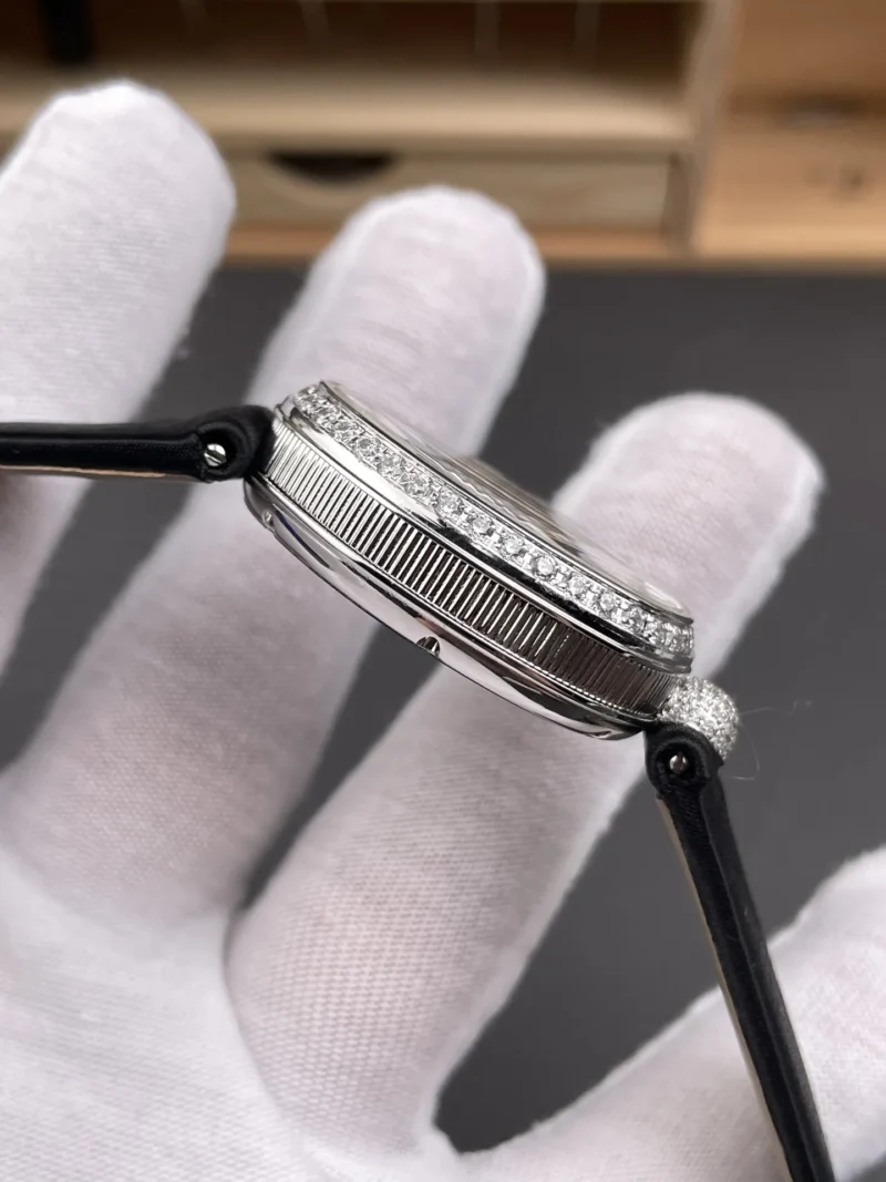Breguet Reine de Naples Diamond Bezel 33x25mm