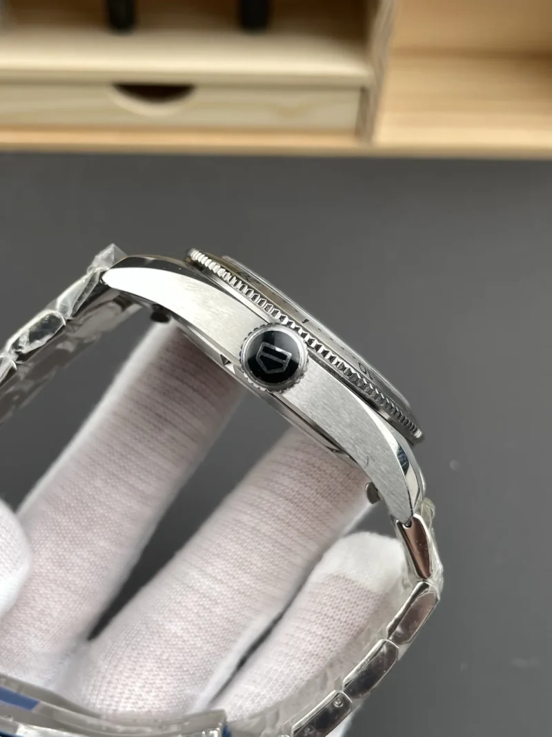 TAG Heuer Vintage Black 42mm
