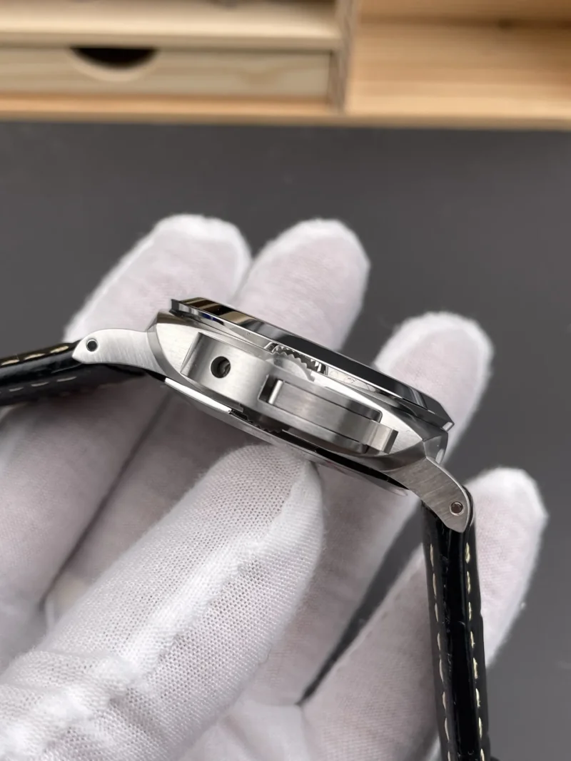 Panerai Luminor PAM1312 Black Dial 44mm