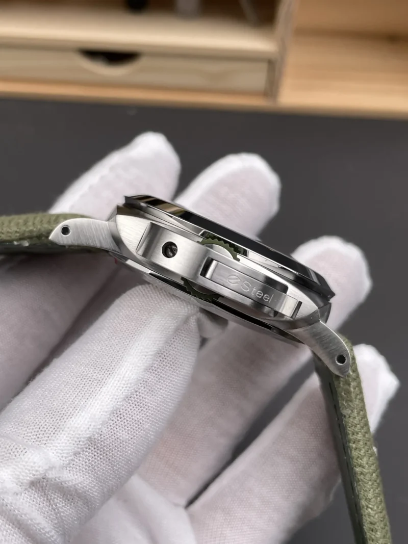 Panerai Luminor PAM1356 Green Dial 44mm