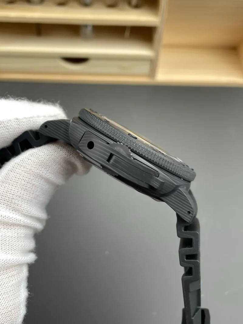 Panerai Luminor PAM1616 Carbon Fiber 47mm