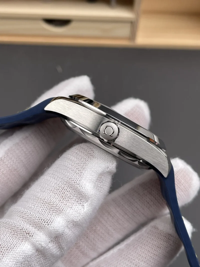 Omega Seamaster White 41mm
